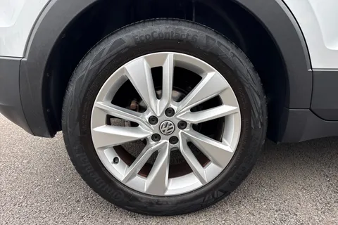 BN70UWV Volkswagen T-Cross 1.0 TSI 115 SE 5dr DSG ⭐1 Year VW Warranty⭐ Thumbnail #14