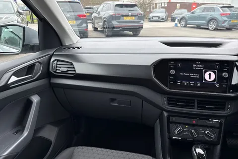 BN70UWV Volkswagen T-Cross 1.0 TSI 115 SE 5dr DSG ⭐1 Year VW Warranty⭐ Thumbnail #21