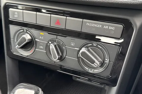 BN70UWV Volkswagen T-Cross 1.0 TSI 115 SE 5dr DSG ⭐1 Year VW Warranty⭐ Thumbnail #23