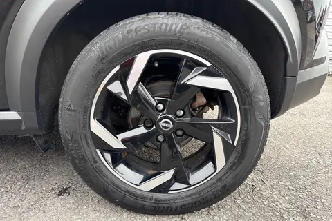 CF72MLE Nissan Juke 1.6 N-Connecta Auto Euro 6 5dr Thumbnail #11