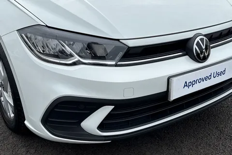 MJ72FBF Volkswagen Polo 1.0 Life 5dr **REAR VIEW CAMERA** Thumbnail #10