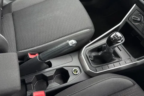 MJ72FBF Volkswagen Polo 1.0 Life 5dr **REAR VIEW CAMERA** Thumbnail #24