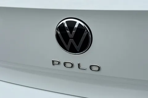 MJ72FBF Volkswagen Polo 1.0 Life 5dr **REAR VIEW CAMERA** Thumbnail #26