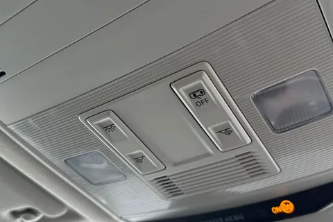 ML19XRH Volkswagen T-Roc 1.5 TSI EVO SE DSG Euro 6 (s/s) 5dr Thumbnail #43