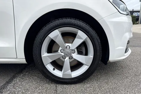 GV18BPF Audi A1 1.4 TFSI Sport Sportback S Tronic Euro 6 (s/s) 5dr (Nav) Thumbnail #10