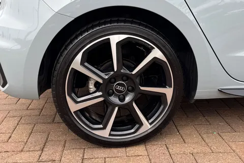 BL72NNF Audi A1 Black Edition 30 TFSI  110 PS S tronic Thumbnail #10