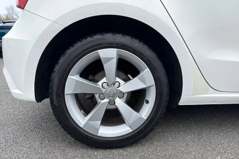 GV18BPF Audi A1 1.4 TFSI Sport Sportback S Tronic Euro 6 (s/s) 5dr (Nav) Thumbnail #11