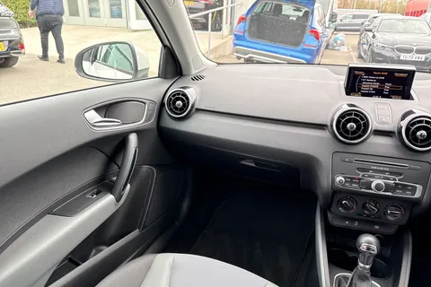 GV18BPF Audi A1 1.4 TFSI Sport Sportback S Tronic Euro 6 (s/s) 5dr (Nav) Thumbnail #20