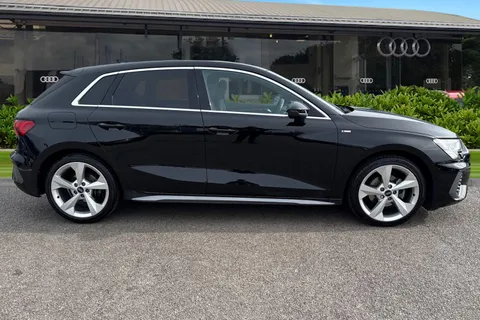 KM72OVR Audi A3 Sportback S line 35 TFSI  150 PS S tronic Thumbnail #4