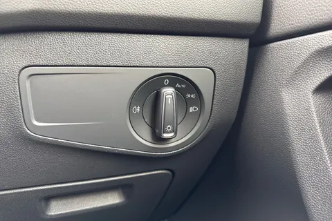 YY22YBH Volkswagen Tiguan Allspace 1.5 TSI Life DSG Euro 6 (s/s) 5dr Thumbnail #45