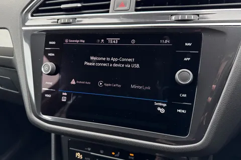 YY22YBH Volkswagen Tiguan Allspace 1.5 TSI Life DSG Euro 6 (s/s) 5dr Thumbnail #51