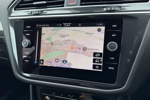 YY22YBH Volkswagen Tiguan Allspace 1.5 TSI Life DSG Euro 6 (s/s) 5dr Thumbnail #52