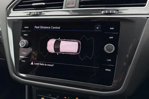 YY22YBH Volkswagen Tiguan Allspace 1.5 TSI Life DSG Euro 6 (s/s) 5dr Thumbnail #55