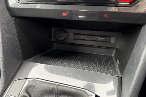 YY22YBH Volkswagen Tiguan Allspace 1.5 TSI Life DSG Euro 6 (s/s) 5dr Thumbnail #56