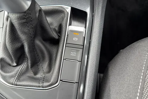 YY22YBH Volkswagen Tiguan Allspace 1.5 TSI Life DSG Euro 6 (s/s) 5dr Thumbnail #58
