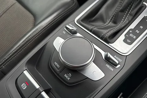 SB72NTE Audi Q2 1.5 TFSI CoD 35 S line S Tronic Euro 6 (s/s) 5dr Thumbnail #49