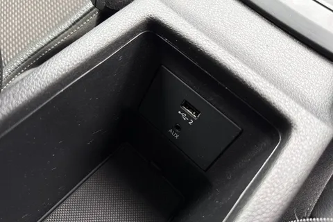 SB72NTE Audi Q2 1.5 TFSI CoD 35 S line S Tronic Euro 6 (s/s) 5dr Thumbnail #54