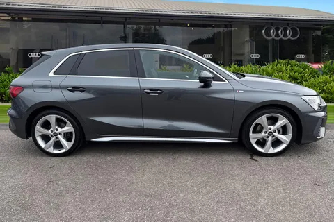 DA23XWX Audi A3 Sportback S line 35 TFSI  150 PS 6-speed Thumbnail #4