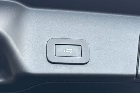 31 of 49 for Land Rover Range Rover Evoque 2.0 D200 Dynamic HSE 5dr