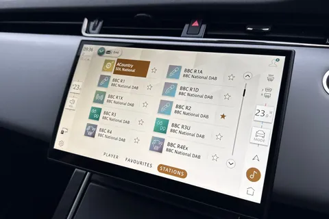 35 of 49 for Land Rover Range Rover Evoque 2.0 D200 Dynamic HSE 5dr