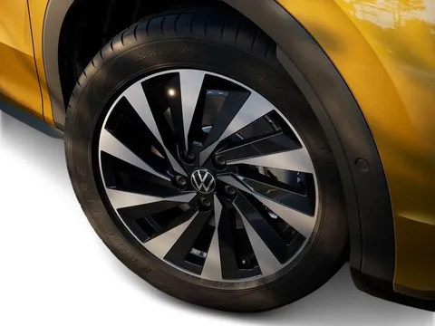  Volkswagen T-Roc 1.5 eTSI MHEV Life DSG Euro 6 (s/s) 5dr Thumbnail #7