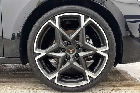 DF25KUH CUPRA Leon 1.5 eTSI 150 V2 5dr DSG Thumbnail #5