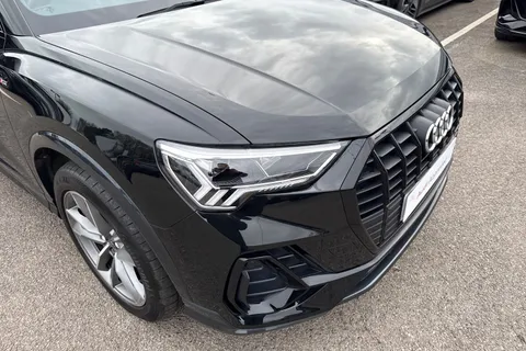DA73AMX Audi Q3 (O) Black Edition 35 TFSI  150 PS S tronic Thumbnail #10