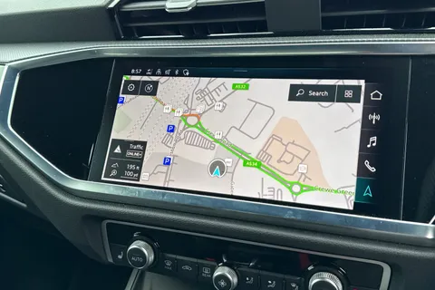 DA73AMX Audi Q3 (O) Black Edition 35 TFSI  150 PS S tronic Thumbnail #18