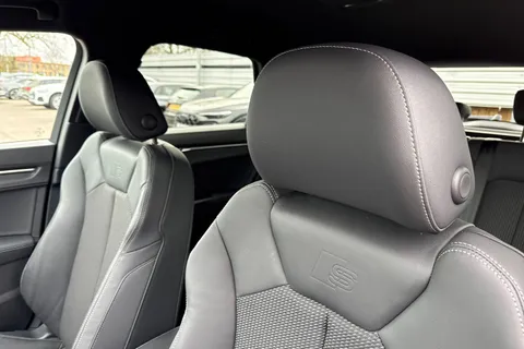 DA73AMX Audi Q3 (O) Black Edition 35 TFSI  150 PS S tronic Thumbnail #25