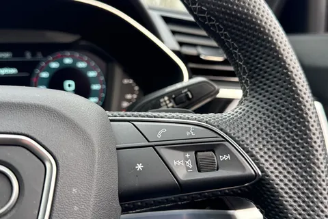 DA73AMX Audi Q3 (O) Black Edition 35 TFSI  150 PS S tronic Thumbnail #27