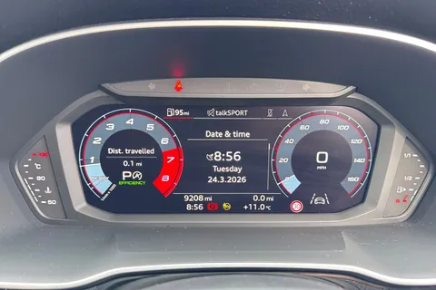 DA73AMX Audi Q3 (O) Black Edition 35 TFSI  150 PS S tronic Thumbnail #32