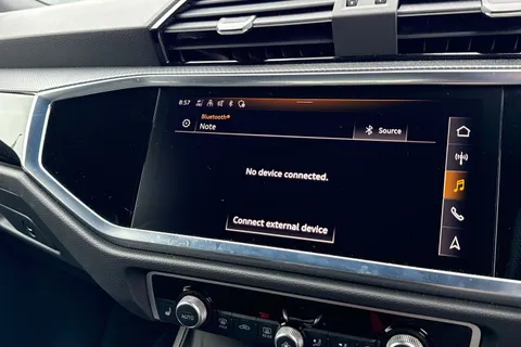 DA73AMX Audi Q3 (O) Black Edition 35 TFSI  150 PS S tronic Thumbnail #38