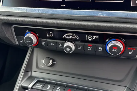 DA73AMX Audi Q3 (O) Black Edition 35 TFSI  150 PS S tronic Thumbnail #50