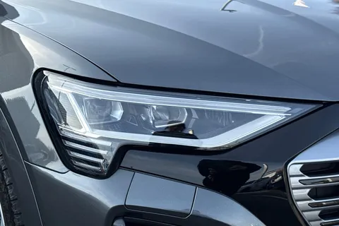 PY24HJN Audi Q8 e-tron 50 S line Sportback Auto quattro 5dr 95kWh (11kW Charger) Thumbnail #10