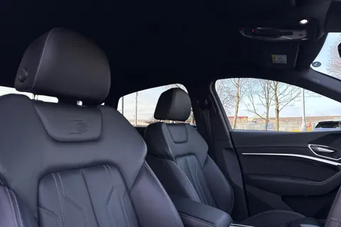 PY24HJN Audi Q8 e-tron 50 S line Sportback Auto quattro 5dr 95kWh (11kW Charger) Thumbnail #25