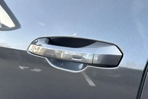 PY24HJN Audi Q8 e-tron 50 S line Sportback Auto quattro 5dr 95kWh (11kW Charger) Thumbnail #29