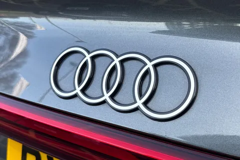 PY24HJN Audi Q8 e-tron 50 S line Sportback Auto quattro 5dr 95kWh (11kW Charger) Thumbnail #33