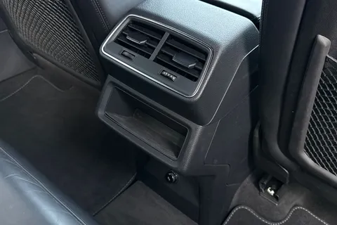 PY24HJN Audi Q8 e-tron 50 S line Sportback Auto quattro 5dr 95kWh (11kW Charger) Thumbnail #37