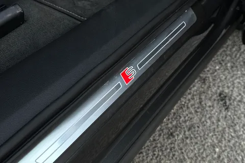 PY24HJN Audi Q8 e-tron 50 S line Sportback Auto quattro 5dr 95kWh (11kW Charger) Thumbnail #41