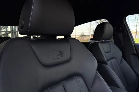 PY24HJN Audi Q8 e-tron 50 S line Sportback Auto quattro 5dr 95kWh (11kW Charger) Thumbnail #42