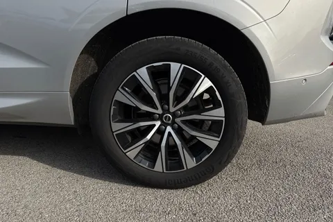 PG73GOA Volvo Xc60 2.0 B5 MHEV Plus Auto AWD Euro 6 (s/s) 5dr Thumbnail #12