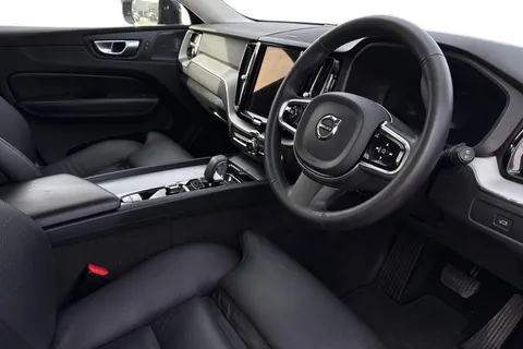 PG73GOA Volvo Xc60 2.0 B5 MHEV Plus Auto AWD Euro 6 (s/s) 5dr Thumbnail #14
