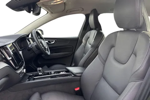 PG73GOA Volvo Xc60 2.0 B5 MHEV Plus Auto AWD Euro 6 (s/s) 5dr Thumbnail #16
