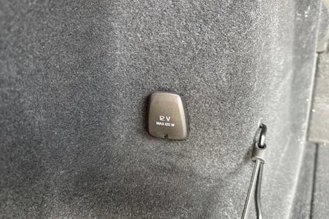 PG73GOA Volvo Xc60 2.0 B5 MHEV Plus Auto AWD Euro 6 (s/s) 5dr Thumbnail #30