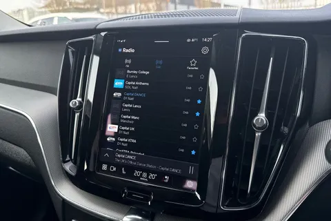 PG73GOA Volvo Xc60 2.0 B5 MHEV Plus Auto AWD Euro 6 (s/s) 5dr Thumbnail #43