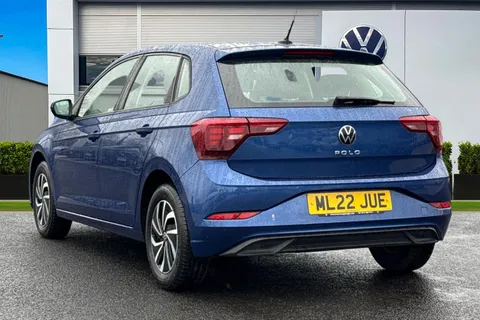 ML22JUE Volkswagen Polo 1.0 TSI Life 5dr DSG **PARKING SENSORS** Thumbnail #2