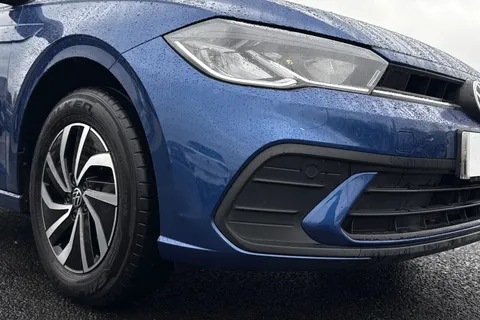ML22JUE Volkswagen Polo 1.0 TSI Life 5dr DSG **PARKING SENSORS** Thumbnail #9