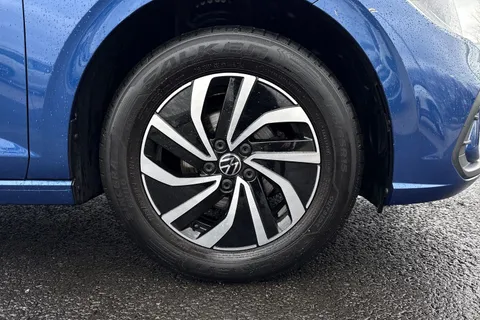 ML22JUE Volkswagen Polo 1.0 TSI Life 5dr DSG **PARKING SENSORS** Thumbnail #13