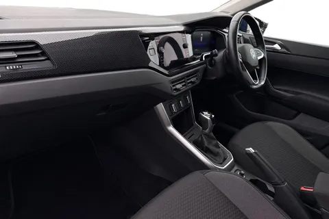 ML22JUE Volkswagen Polo 1.0 TSI Life 5dr DSG **PARKING SENSORS** Thumbnail #15