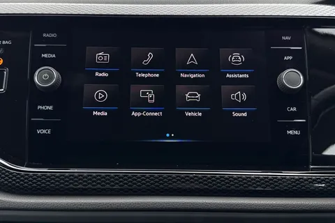 ML22JUE Volkswagen Polo 1.0 TSI Life 5dr DSG **PARKING SENSORS** Thumbnail #17